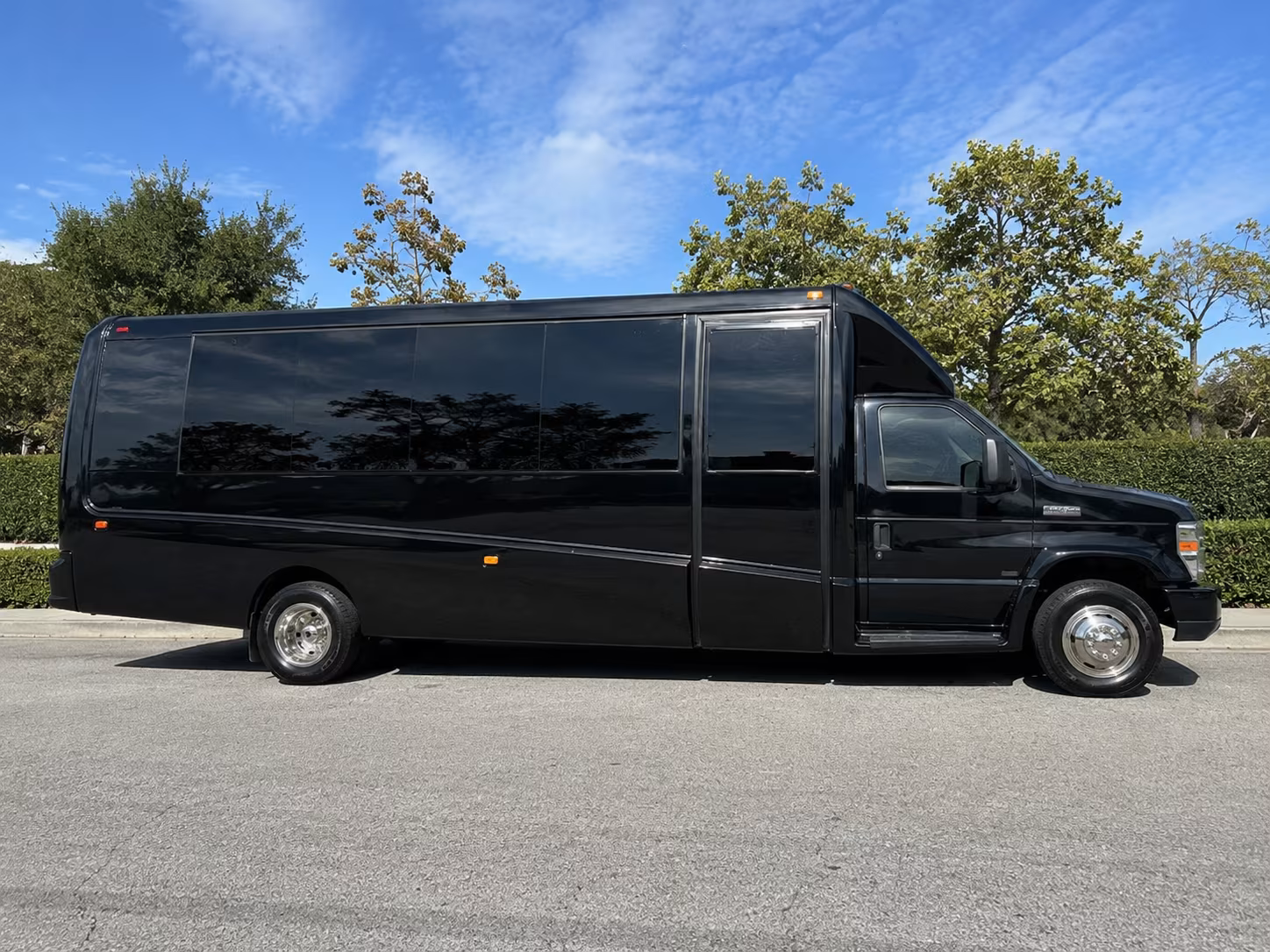college station airport shuttle bus rentals for private groups