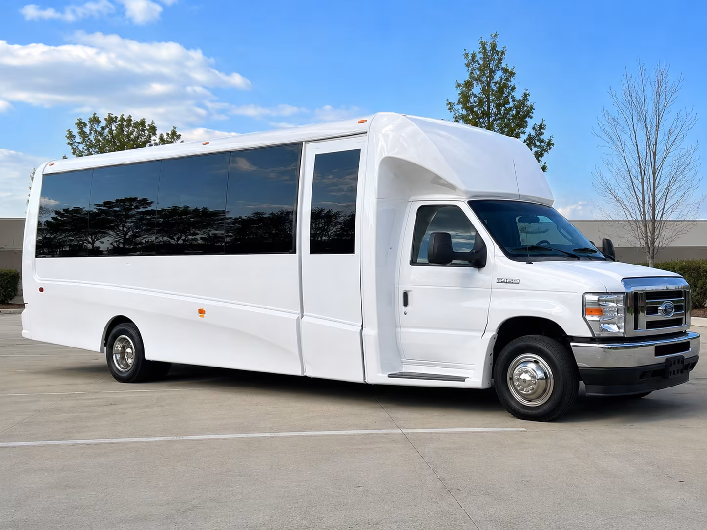 guest shuttles to messina hof estate winery and wedding venues around college station